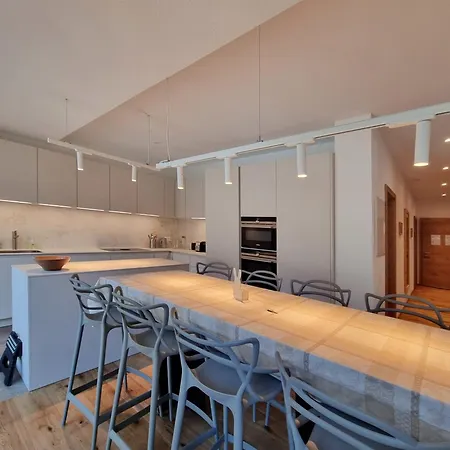 Riverside 1st Floor South Saas Fee