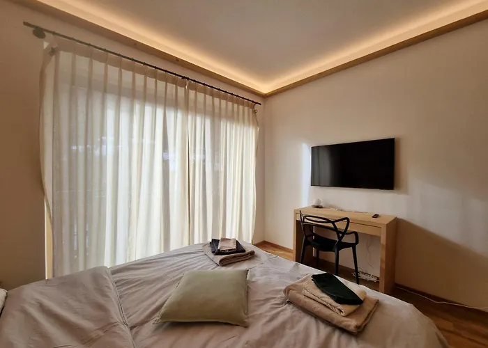 Riverside 1st Floor South